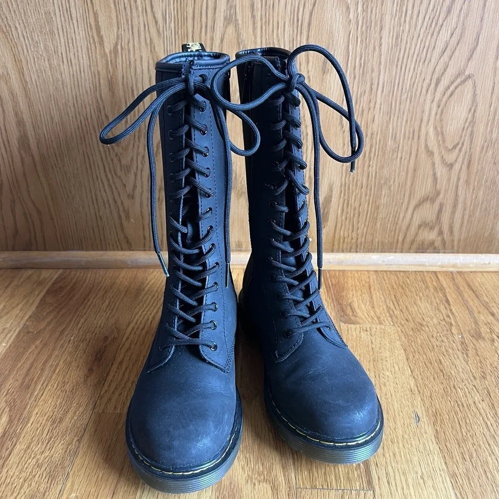 Dr.‎ Martens Tall Lace Up Combat Boots Black Unisex Kids Youth US 3 UK 2 EU 34